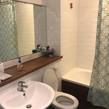 Lovely 2 Bedroom Family Flat